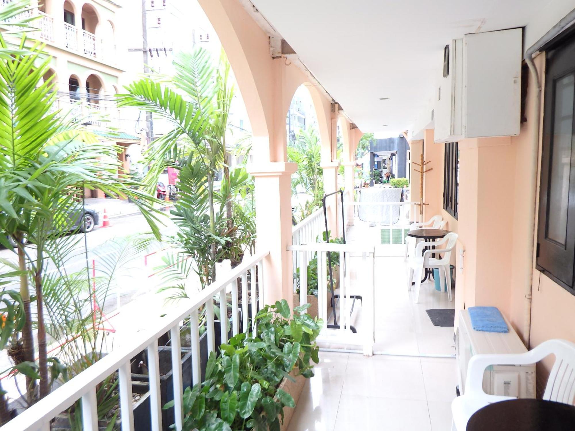 Boomerang Inn Phuket Eksteriør bilde